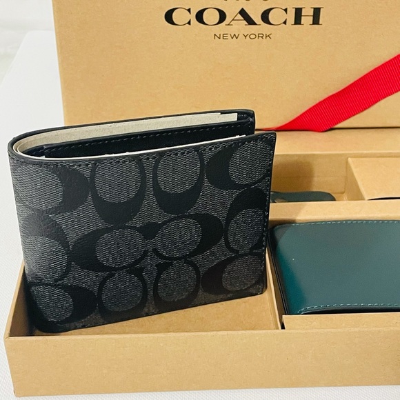 NWT Coach Boxed 3 in 1 Wallet Gift Set in Colorblock Signature Canvas - Picture 2 of 8